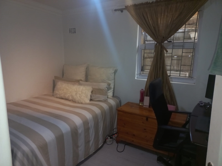 4 Bedroom Property for Sale in Lentegeur Western Cape